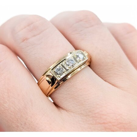 JoAnn Zitzow Ring Three Stone 45ctw Round Diamonds 14ky sz9.5 8.34g 225060022