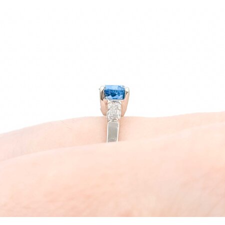 Ring 4 Prong .15ctw Round/Baguette Diamonds .65ct London Blue Topaz 14kw sz9 3.28g 125060050