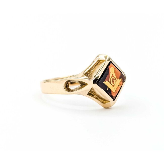 Ring Masonic Synthetic Ruby 10ky 14mm Sz10 5.1g 125062022