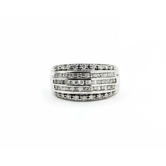 Ring .26ctw Round Diamonds 14kw sz5.75 4.74g 225050061