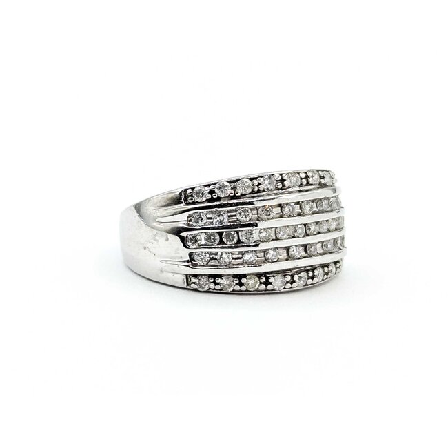 Ring .26ctw Round Diamonds 14kw sz5.75 4.74g 225050061
