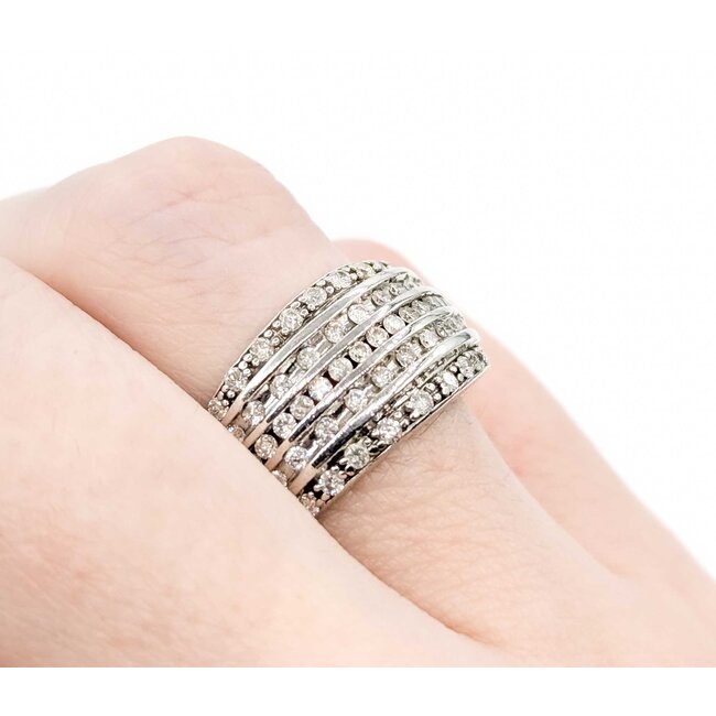 Ring .26ctw Round Diamonds 14kw sz5.75 4.74g 225050061