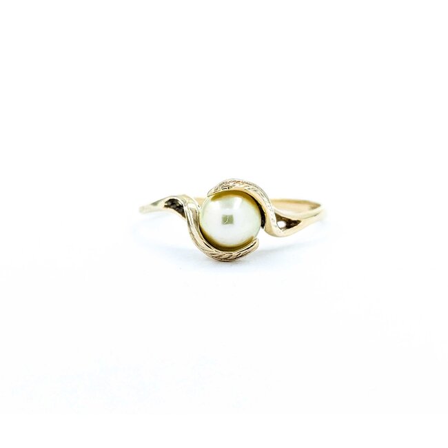 Ring Leaf Motif 5.7mm Akoya Pearl 14ky Sz7 1.73g 225050053