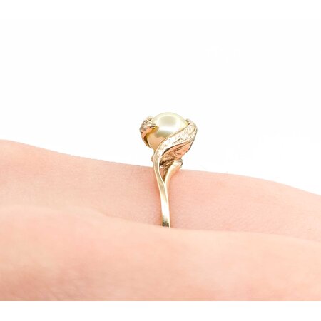 Ring Leaf Motif 5.7mm Akoya Pearl 14ky Sz7 1.73g 225050053