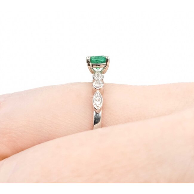 Ring Bezel .06ctw Round Diamonds .45ct Emerald 14kw 5mm sz7 2.14g 125060037