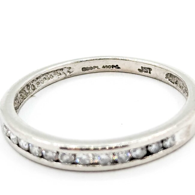 Ring Channel Set .16ctw Round Diamonds 400pt 2.5mm Sz7 2.2g 125060056
