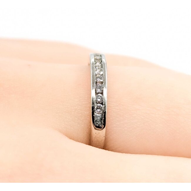 Ring Channel Set .16ctw Round Diamonds 400pt 2.5mm Sz7 2.2g 125060056