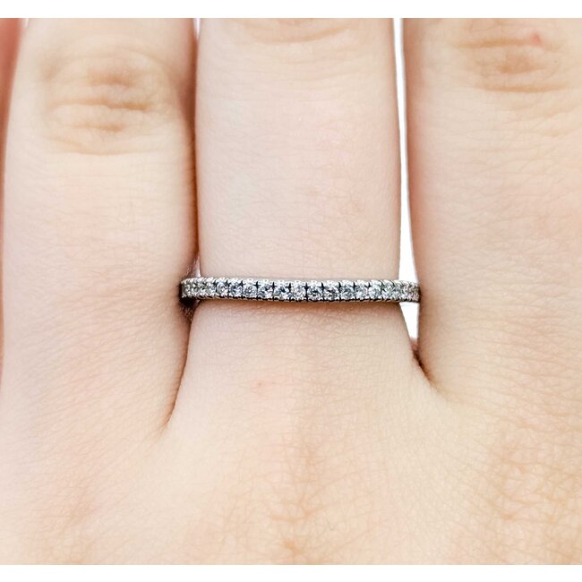 Ring Prong Set .20ctw Round Diamonds Plat 2mm Sz7 4.1g 125060051