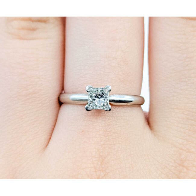 Ring Solitaire .50ct Princess Diamond 14kw 2.5mm Sz6.5 2.4g 125060080