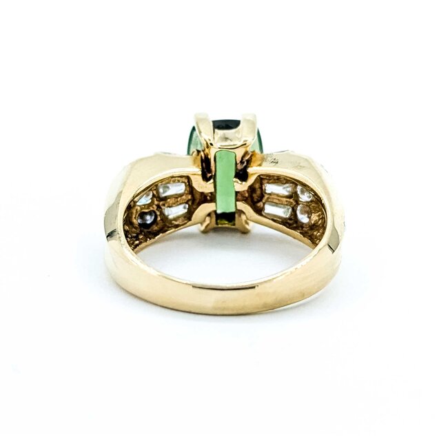 Ring BowTie .75ctw Round & Baguette Diamonds 2.5ct Green Tourmaline 14ky 7.5mm Sz8 7.4g 125060089
