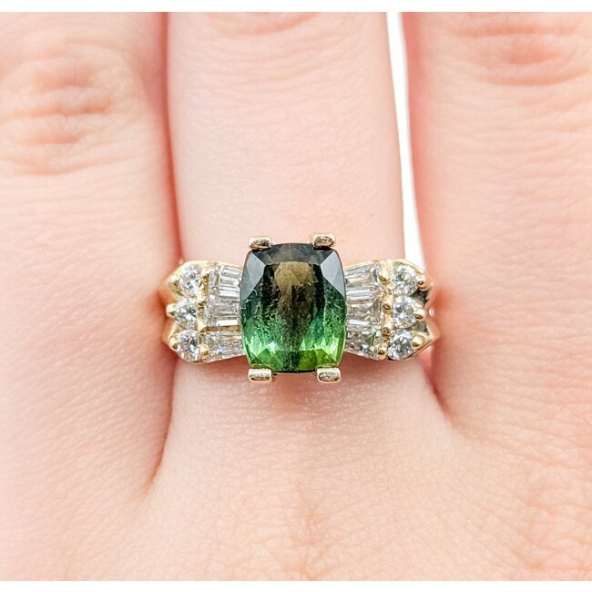Ring BowTie .75ctw Round & Baguette Diamonds 2.5ct Green Tourmaline 14ky 7.5mm Sz8 7.4g 125060089