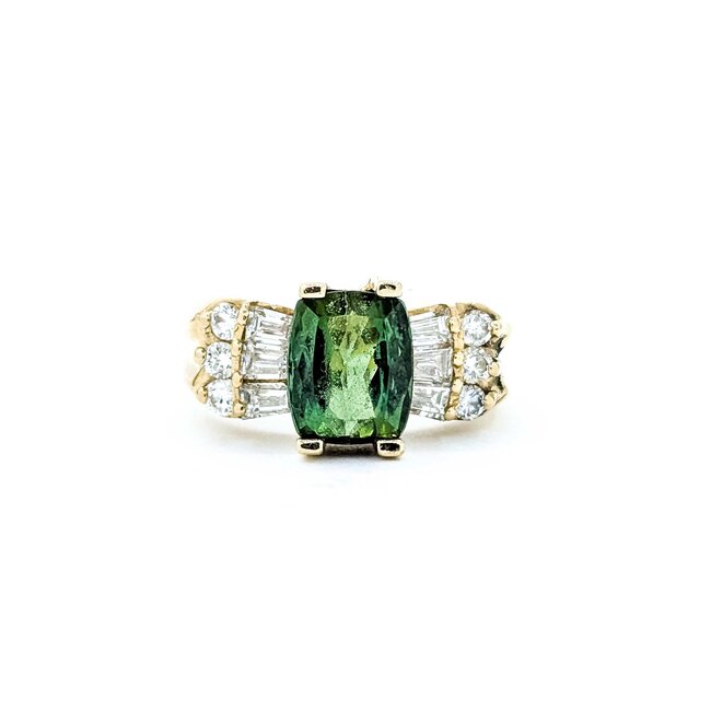 Ring BowTie .75ctw Round & Baguette Diamonds 2.5ct Green Tourmaline 14ky 7.5mm Sz8 7.4g 125060089