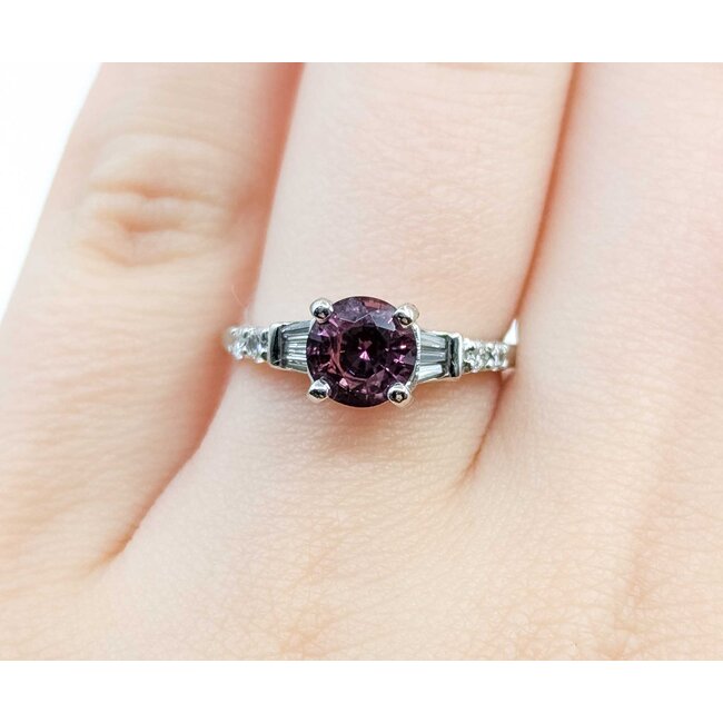 Ring Semi .20ctw Round & Baguette Diamonds 1.30ct Spinel 14kw 3mm Sz6 2.8g 125060060