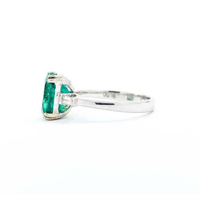 Ring 3-Stone .13ctw Baguette Diamonds 2.86ct Emerald 14kw 9x7.5mm Sz6.5 3.7g 125060021