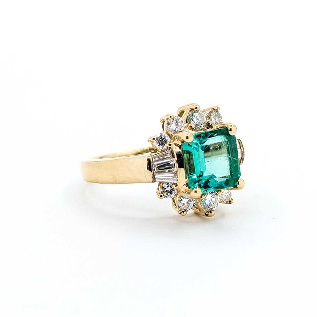 Ring .50ctw Round/Baguette Diamonds 2.10ct Emerald 14ky Sz6 4.9g 225070033