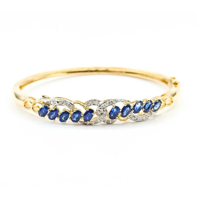 Bangle Twist .50ctw Round Diamonds 3.00ctw Blue Sapphire 18ky 9mm 7.25" 16.92g 225070072