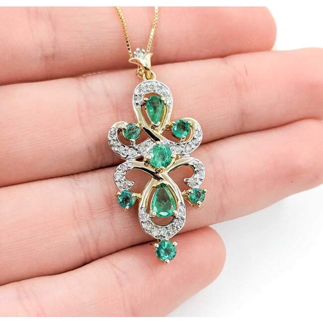 Pendant w/chain Fleur De Lis .50ctw Round Diamonds 1.35ctw Emerald 14ky 1.5x.6" 18" 5.26g 225070071