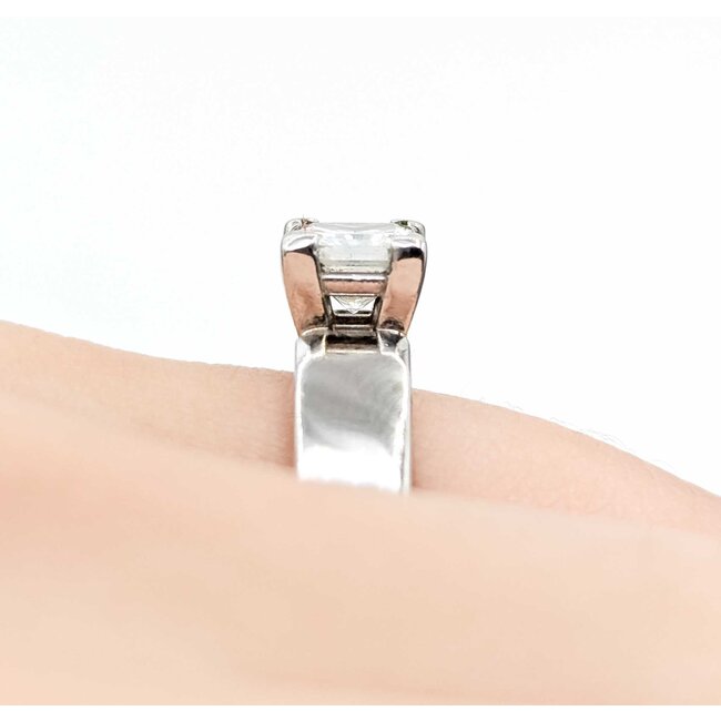 Ring Solitaire .87ct Princess Diamond 14kw 5.35g 225060030