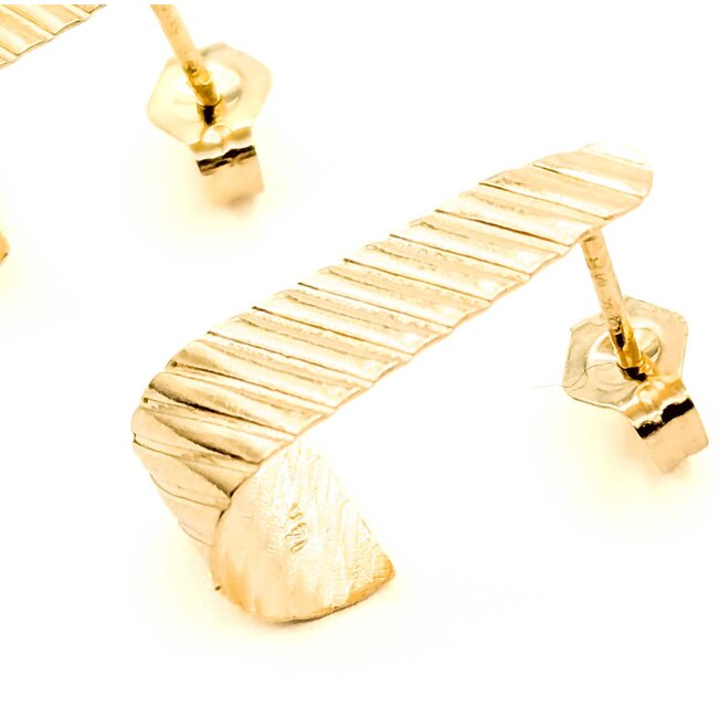 Earrings J Stud 14ky 16x7mm .9g 125072004