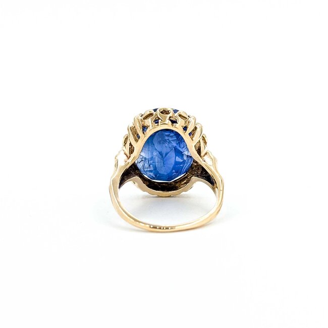 Ring Mid Century Blue Glass Cameo 10ky Sz5 4.9g 225070102