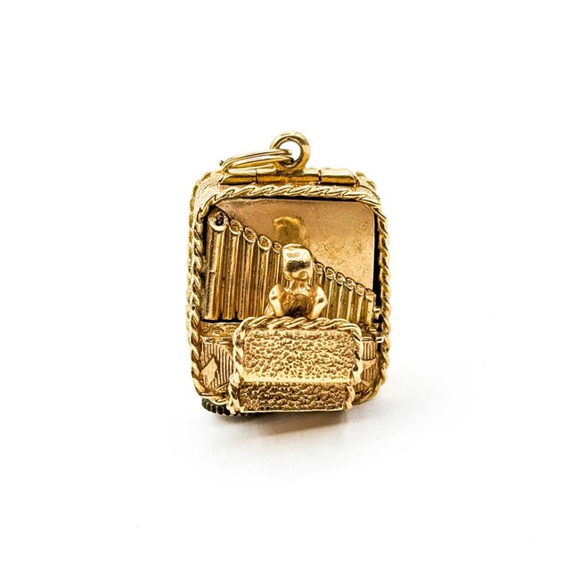 Pendant Organ Playing Cherub Music Box 14ky 30x21mm 26.8g 225070128