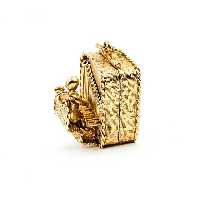 Pendant Organ Playing Cherub Music Box 14ky 30x21mm 26.8g 225070128