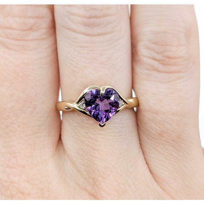 Ring Heart .01ctw Round Diamonds 1.50ct Amethyst 14ky Sz6.5 2.3g 225070109