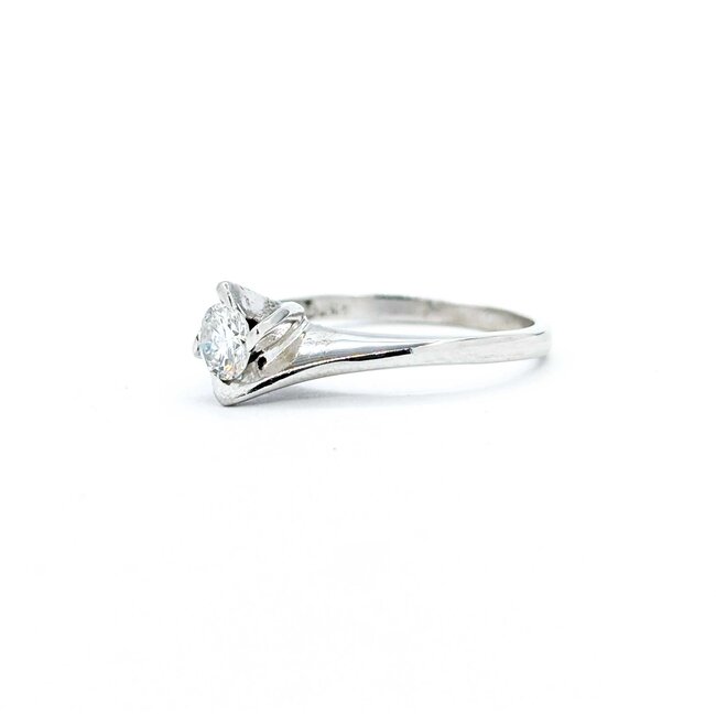 Ring Twist Solitaire .30ct Round Diamond 14kw Sz6 2.8g 225080011