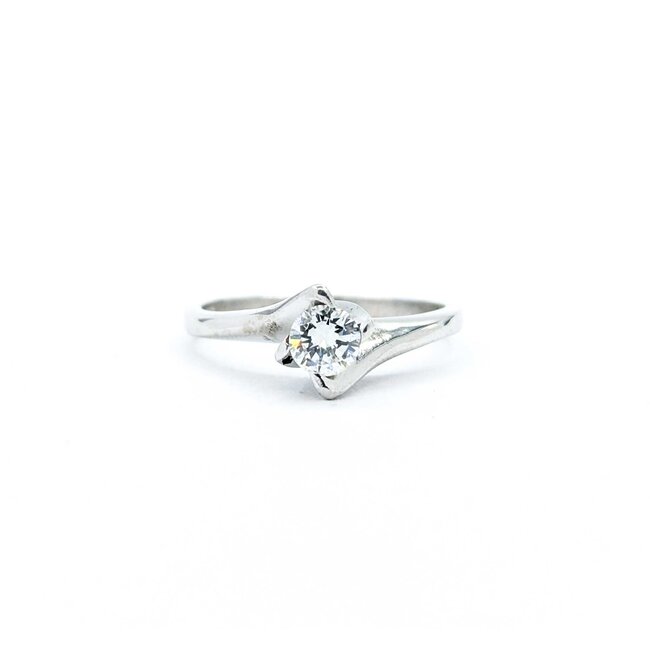 Ring Twist Solitaire .30ct Round Diamond 14kw Sz6 2.8g 225080011