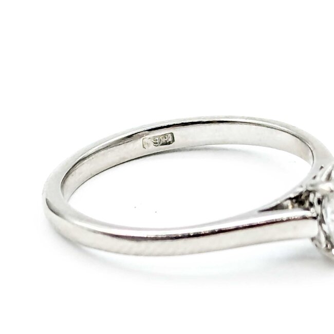 Ring Solitaire .55ct Oval Diamond Platinum Sz4.5 2.75g 225060029
