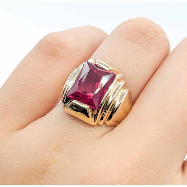 Ring Red Synthetic Stone 10ky Sz6.5 6.5g 225080050