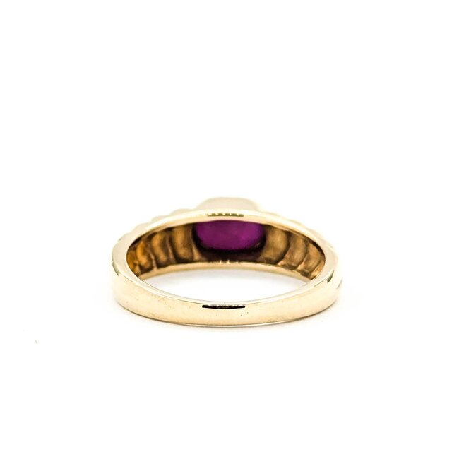 Ring Ribbed .80ct Ruby 14ky Sz5.5 3.1g 225080040