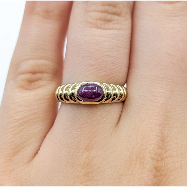 Ring Ribbed .80ct Ruby 14ky Sz5.5 3.1g 225080040