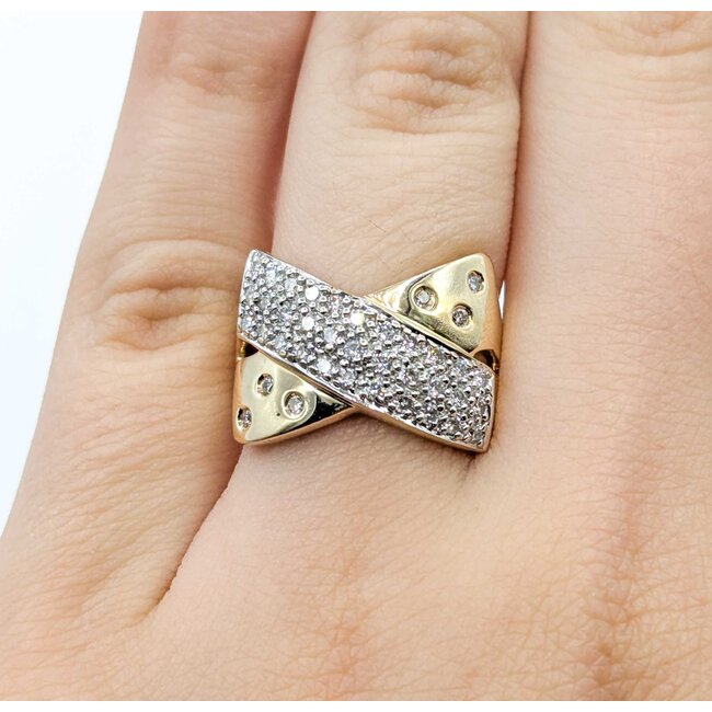 Ring Crossover .50ctw Round Diamonds 14ky Sz6 6.5g 225080045
