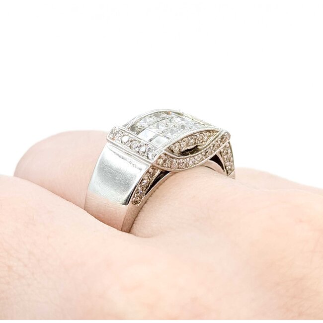 Ring 3 Row 1.25ctw Princess/Round Diamonds 18kw 9mm Sz8.75 8.78g 225080037