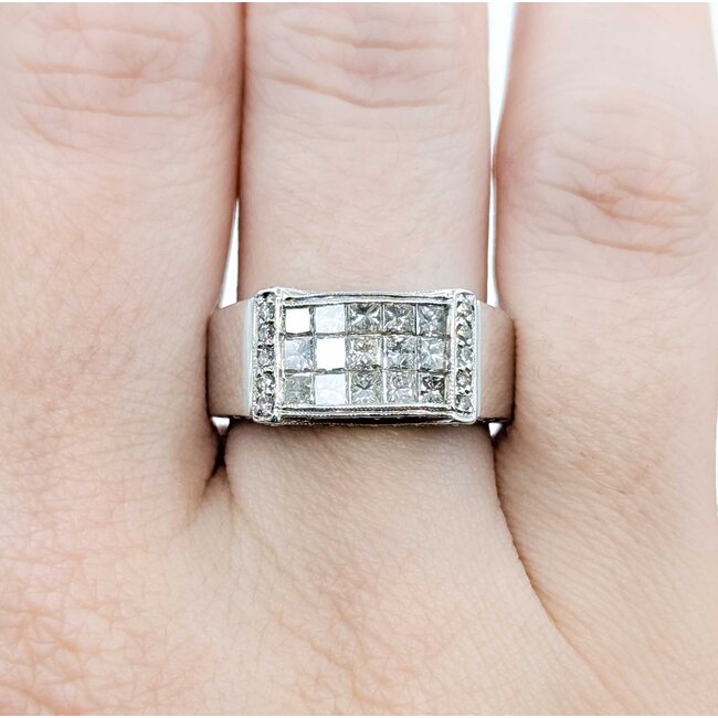 Ring 3 Row 1.25ctw Princess/Round Diamonds 18kw 9mm Sz8.75 8.78g 225080037