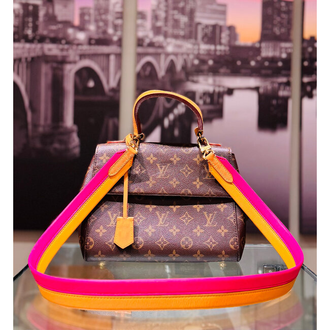 Handbag Louis Vuitton Cluny Monogram BB M42738 125095047