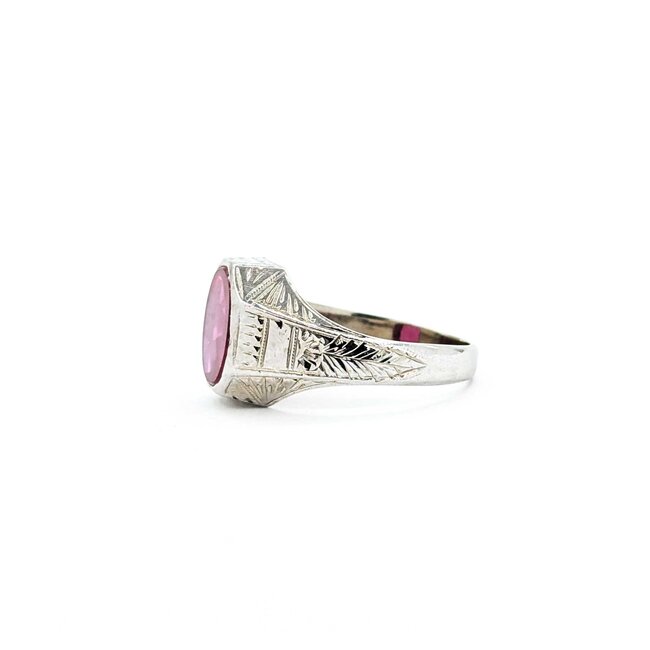 Ring Red Synthetic Stone 14kw Sz7.25 5.7g 225080047