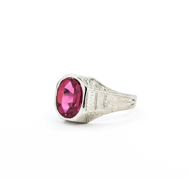 Ring Red Synthetic Stone 14kw Sz7.25 5.7g 225080047