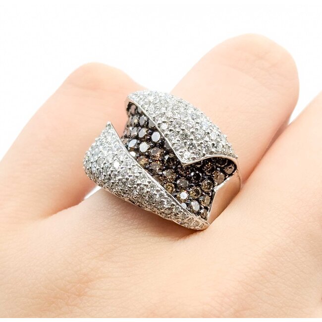Ring Wave 2.0ctw Round Diamonds 18kw Sz6 11.9g 225080044