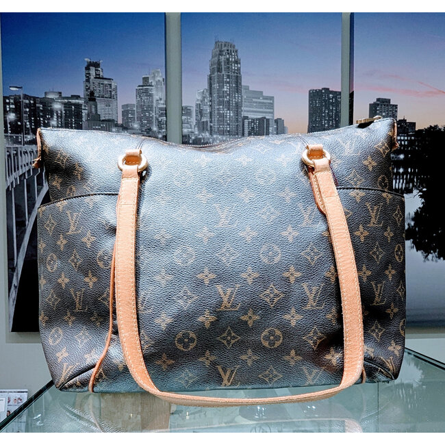Handbag Louis Vuitton Totally Monogram MM M56689 125095032