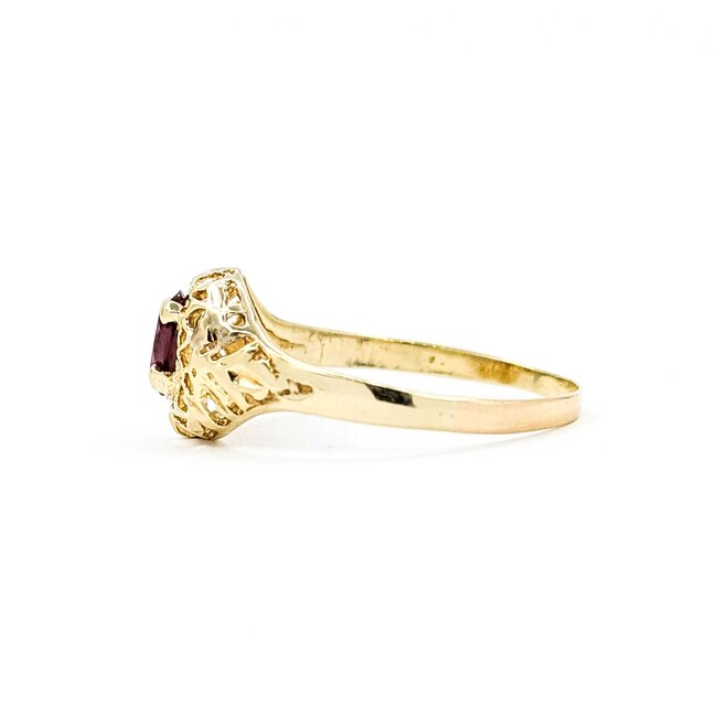Ring .30ct Red Garnet 10ky 10mm Sz9 1.81g 225090005
