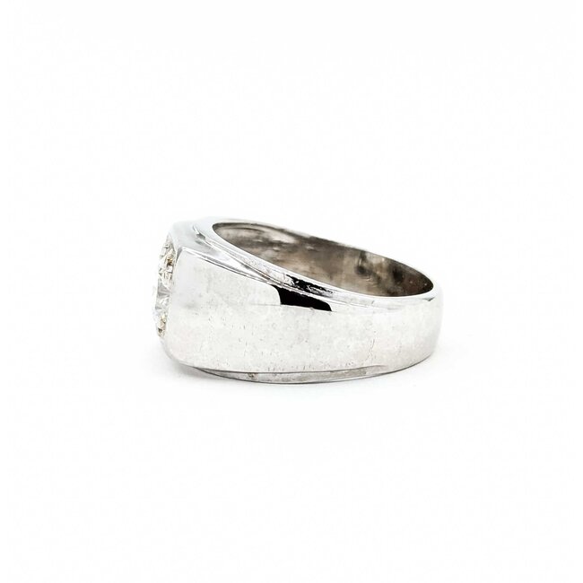 Ring 1.57ct Round Diamond 14kw Sz11 9.40g 225090002