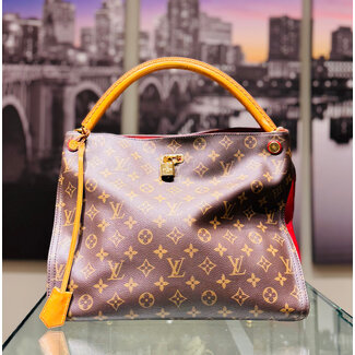 Handbag Louis Vuitton Gaia Monogram M41620 125095037