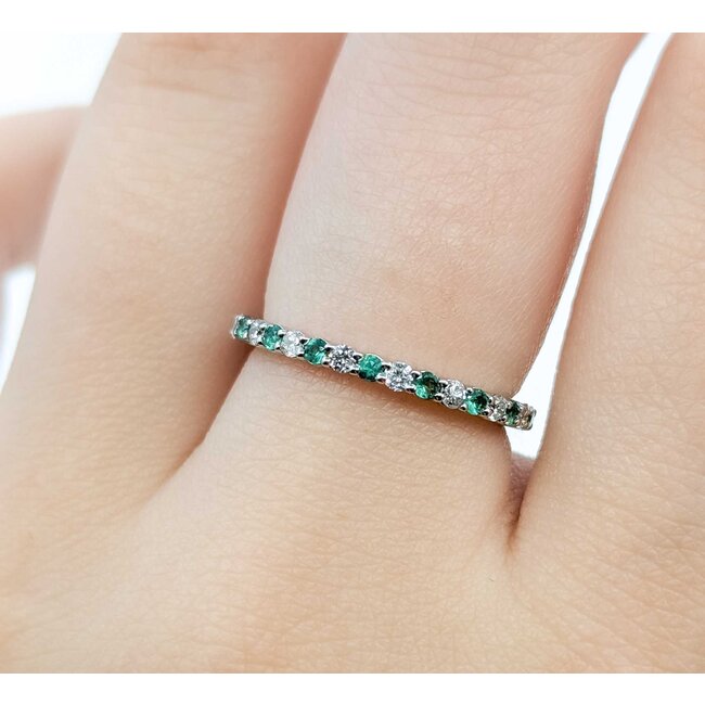 Ring Band .17ctw Round Diamonds .18ctw Emerald 14kw sz6.5 1.84g 125060133