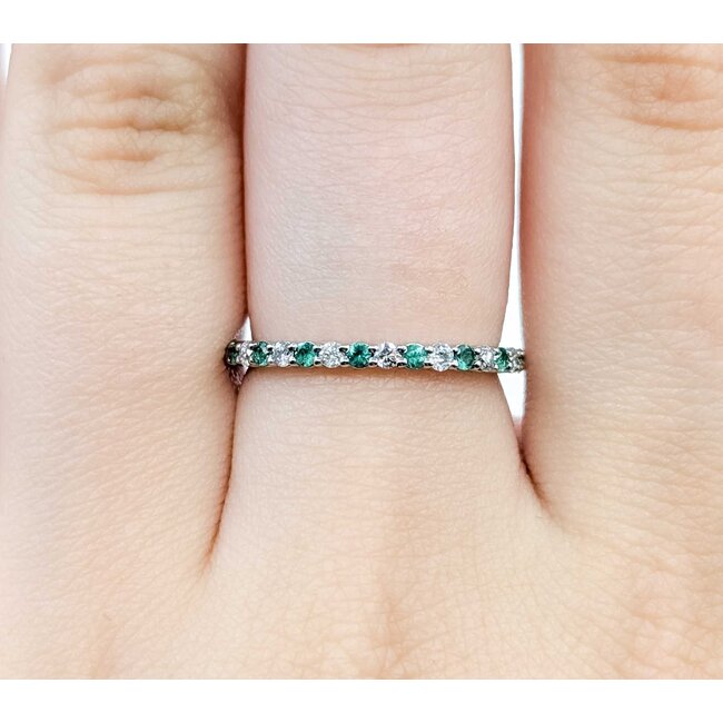 Ring Band .17ctw Round Diamonds .18ctw Emerald 14kw sz6.5 1.84g 125060133
