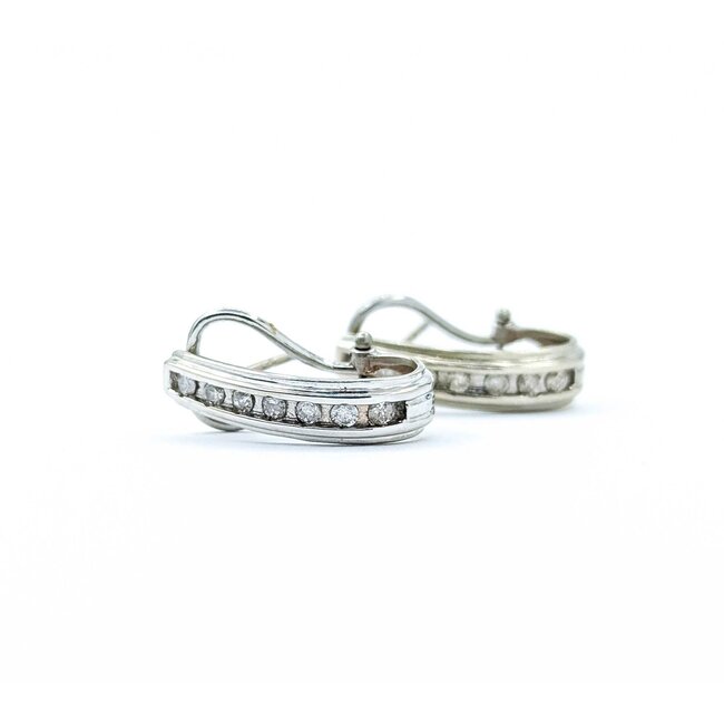 Earrings J-Hoop Omega Back .25ctw Round Diamonds 10kw .6x.1" 2.5g 125060152