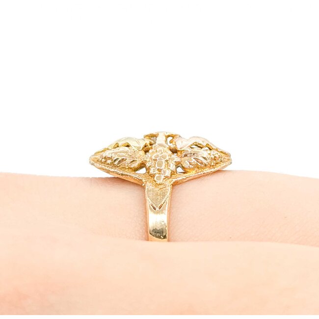Ring Black Hills Gold Leaf Motif 10ktt 18mm Sz7 3.55g 125092034