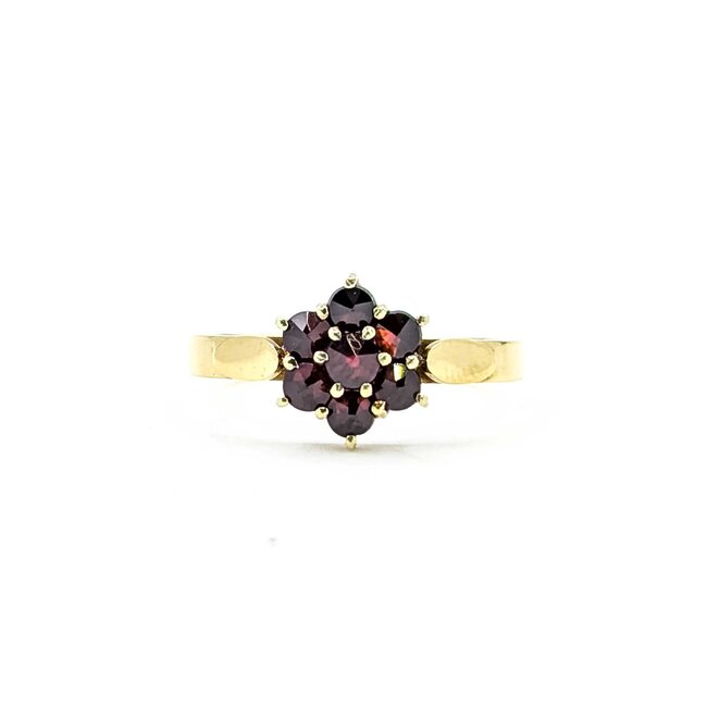 Ring Floral Cluster .33ctw Pyrope Garnet 14ky 2.35mm Sz7.75 2.47g 125090004