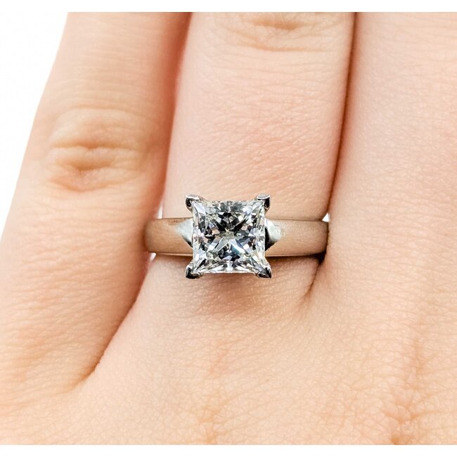 Ring 1.86ct Lab Grown Diamond VS1 G IGI: 646460608 Platinum Sz7 121070137